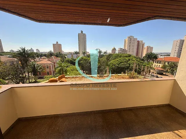 Apartamento com 195m² 3 quartos e 4 banheiros, à venda ou para alugar, no bairro Centro em Araraquara