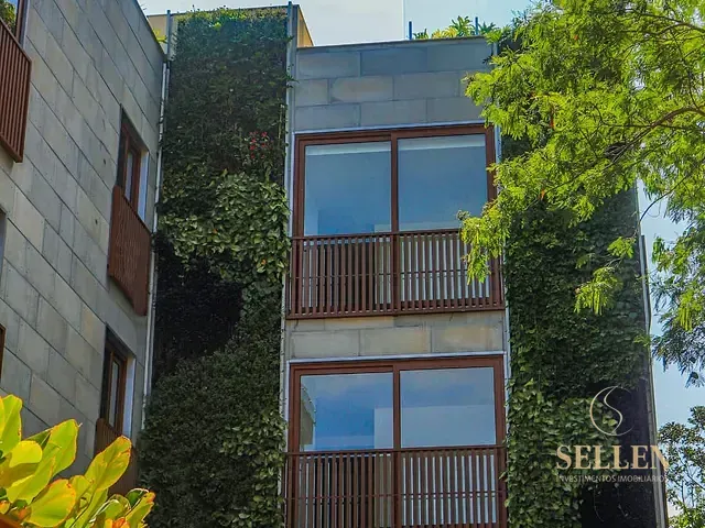 Apartamento com 203m² 3 quartos e 1 banheiro, à venda, no bairro Praia do Estaleiro em Balneário Camboriú