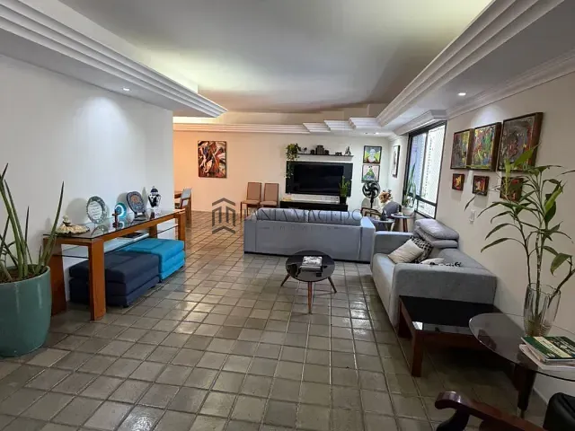 Apartamento 4 quartos e 3 banheiros, à venda, no bairro Jaqueira em Recife