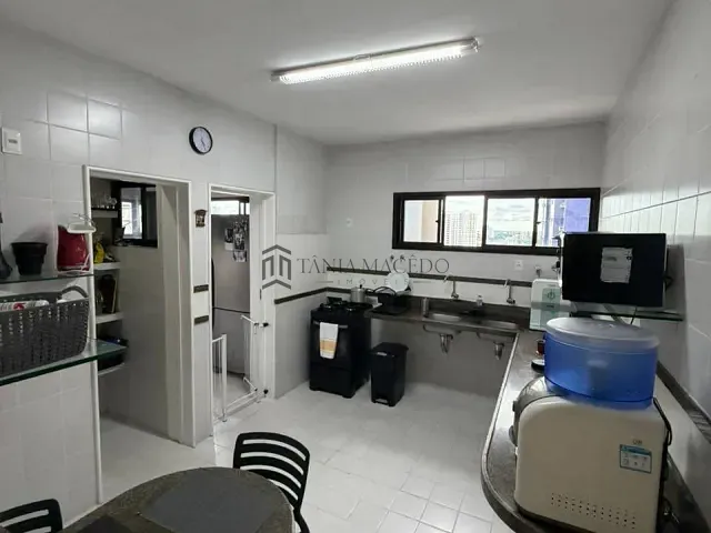 Apartamento 4 quartos e 3 banheiros, à venda, no bairro Jaqueira em Recife