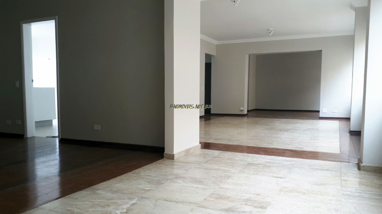 Apartamento, 3 quartos, 250 m² - Foto 1