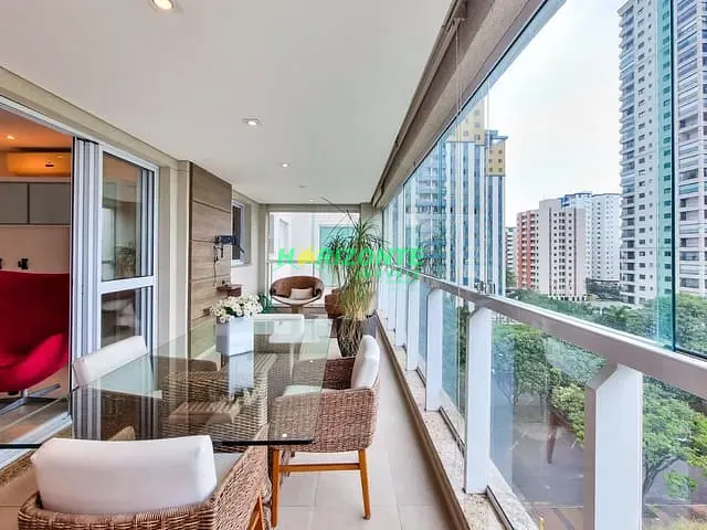 Apartamento com 183m² 4 quartos e 4 banheiros, à venda, no bairro Jardim Aquarius em São José dos Campos