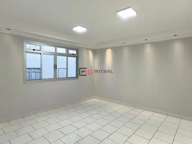 Apartamento com 82m² 3 quartos e 1 banheiro, à venda, no bairro Vale dos Tucanos em Londrina