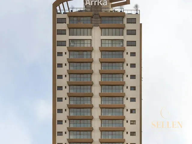 Apartamento com 282m² 4 quartos e 1 banheiro, à venda, no bairro Centro em Balneário Camboriú