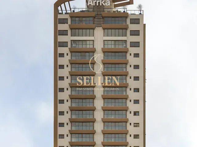 Apartamento com 282m² 4 quartos e 1 banheiro, à venda, no bairro Centro em Balneário Camboriú