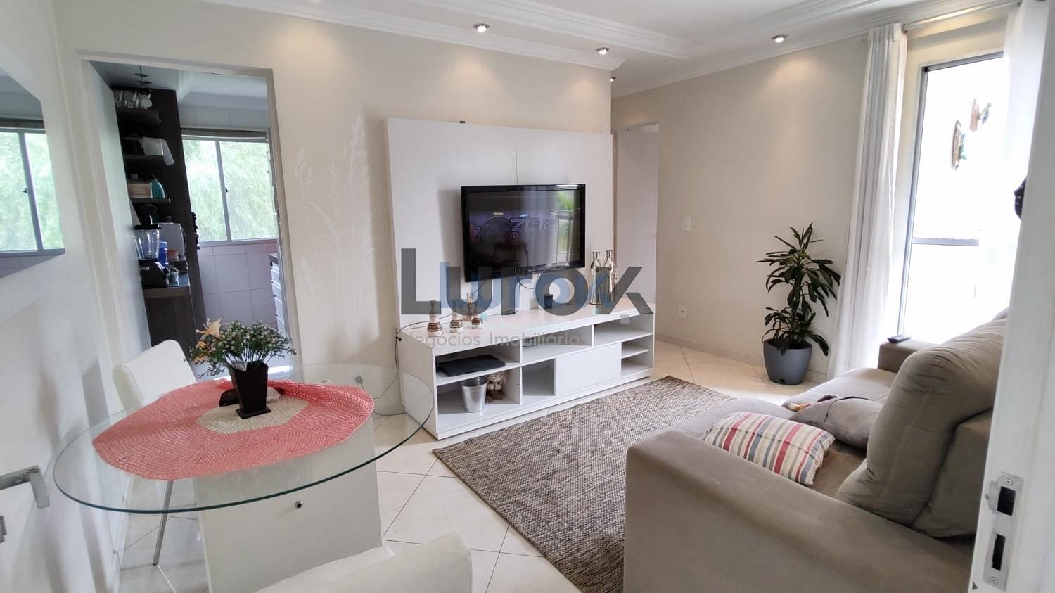 Apartamento à venda com 2 quartos, 49m² - Foto 5