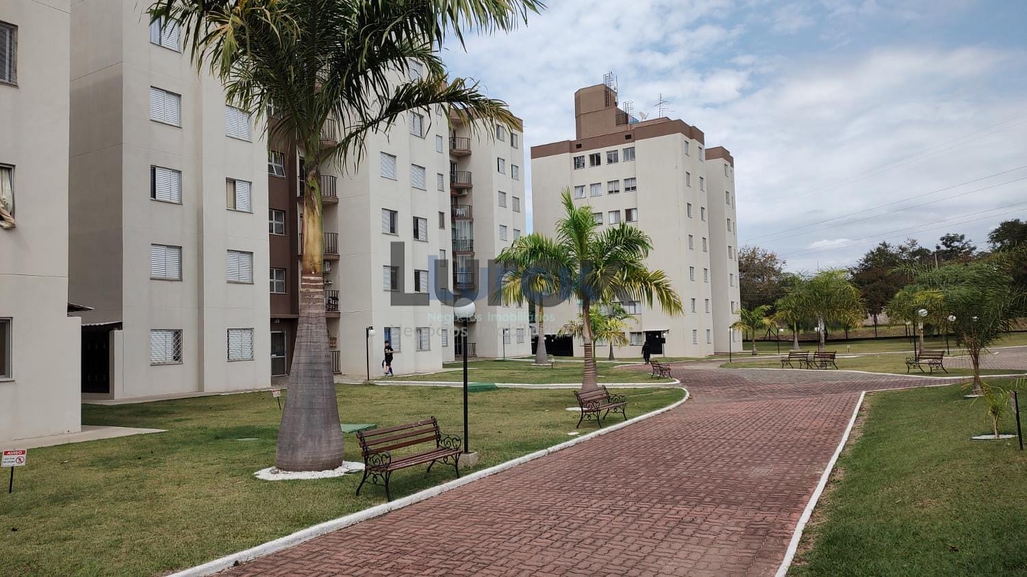 Apartamento à venda com 2 quartos, 49m² - Foto 1
