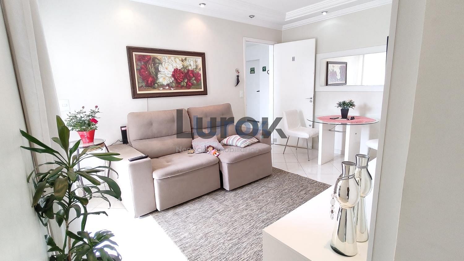 Apartamento à venda com 2 quartos, 49m² - Foto 4