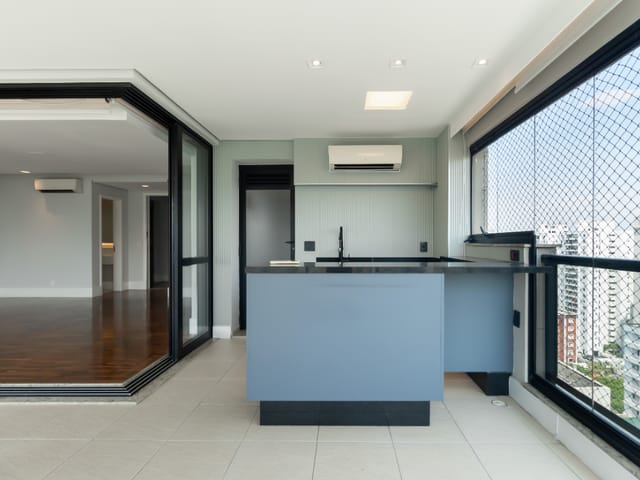 Apartamento com 184m² 3 quartos e 5 banheiros, à venda, no bairro Moema em São Paulo