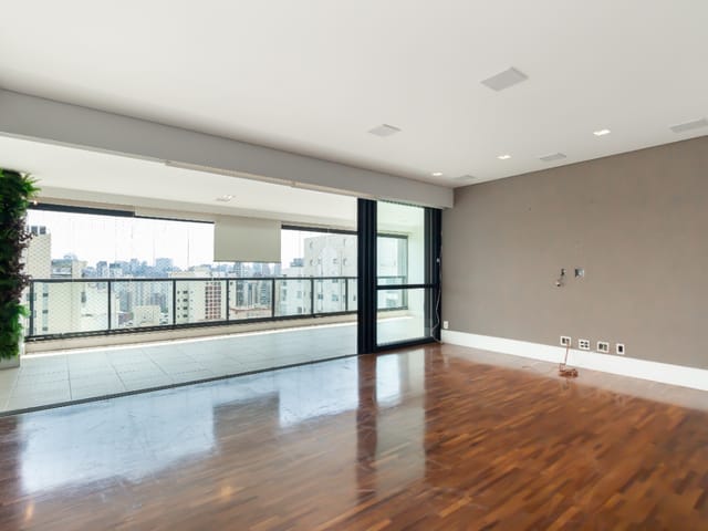 Apartamento com 184m² 3 quartos e 5 banheiros, à venda, no bairro Moema em São Paulo