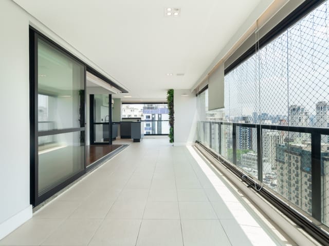 Apartamento com 184m² 3 quartos e 5 banheiros, à venda, no bairro Moema em São Paulo