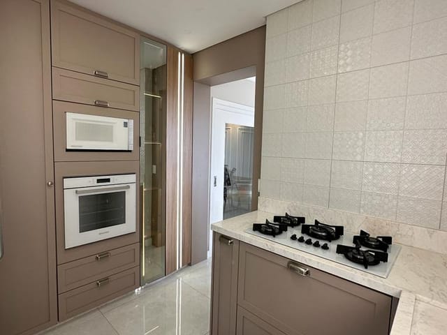 Apartamento com 352m² 4 quartos e 5 banheiros, à venda, no bairro Centro em Ponta Grossa