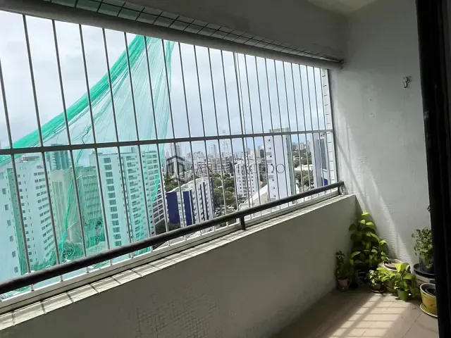 Apartamento 3 quartos e 2 banheiros, à venda, no bairro Graças em Recife