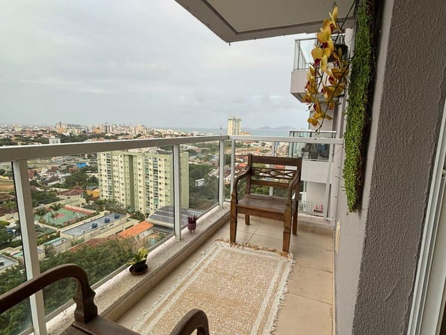 Apartamento 3 quartos e 2 banheiros, para alugar, no bairro Glória em Macaé