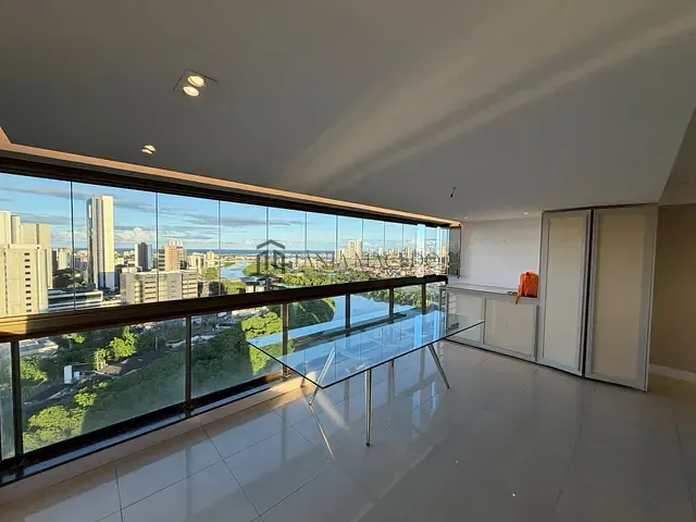 Apartamento 4 quartos e 4 banheiros, à venda, no bairro Ilha do Retiro em Recife