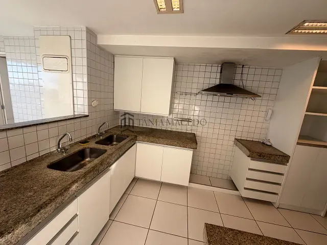Apartamento 4 quartos e 4 banheiros, à venda, no bairro Ilha do Retiro em Recife