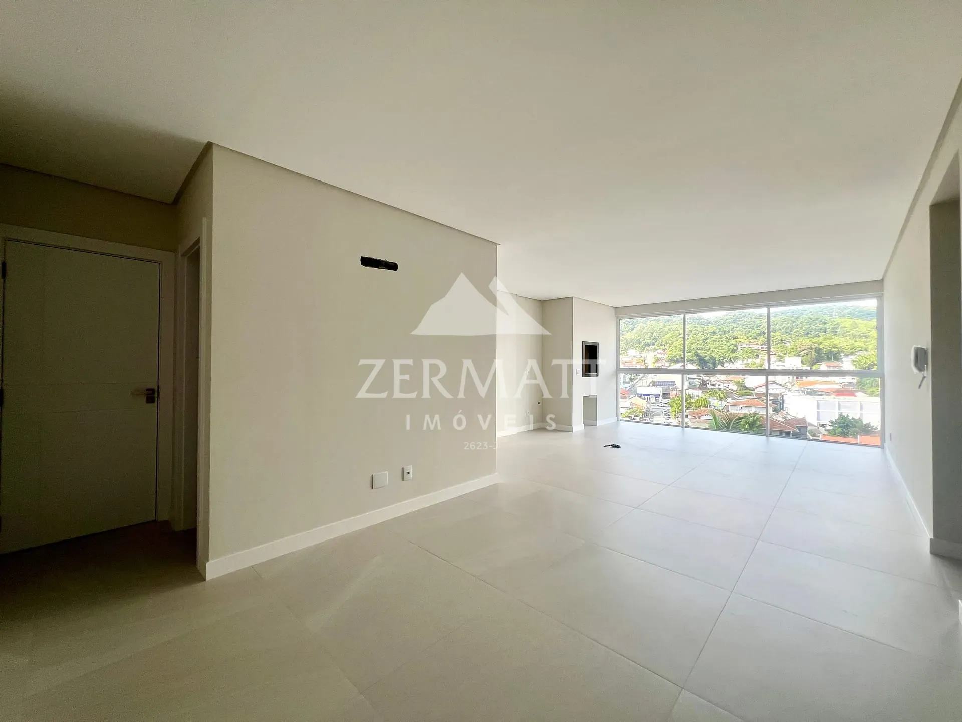 APARTAMENTO ANDAR ALTO C/ 110M2 - POUCOS PASSOS DA VILA GERMÂNICA - foto 1