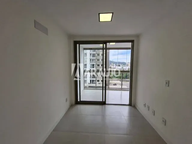 Apartamento 2 quartos e 1 banheiro, à venda, no bairro São Vicente em Itajaí