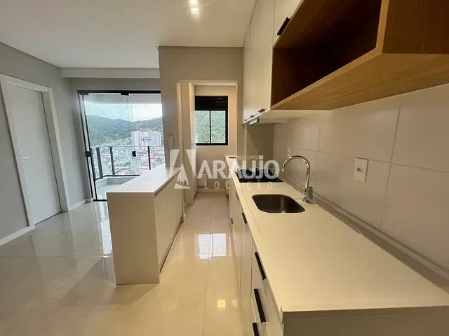 Apartamento 2 quartos e 1 banheiro, para alugar, no bairro Fazenda em Itajaí