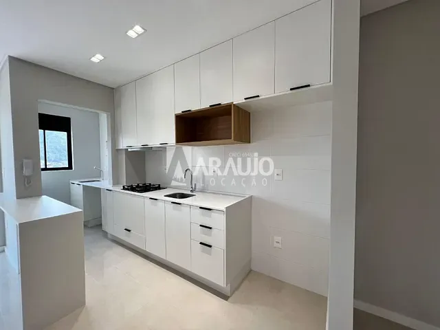 Apartamento 2 quartos e 1 banheiro, para alugar, no bairro Fazenda em Itajaí