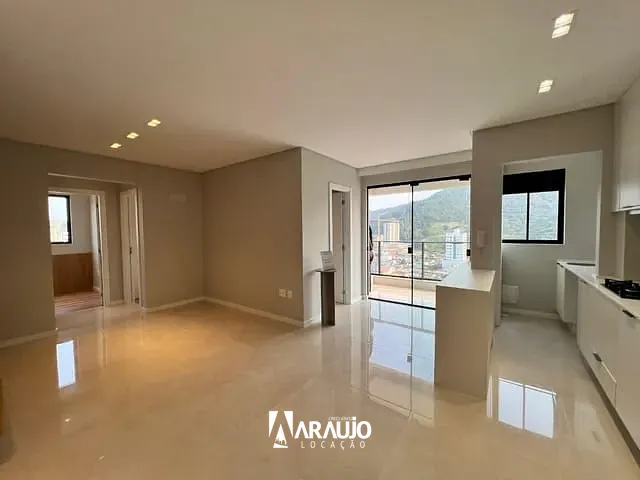 Apartamento 2 quartos e 1 banheiro, para alugar, no bairro Fazenda em Itajaí