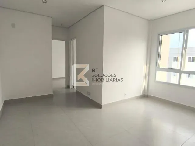 Apartamento 2 quartos e 1 banheiro, à venda, no bairro Jardins do Império em Indaiatuba