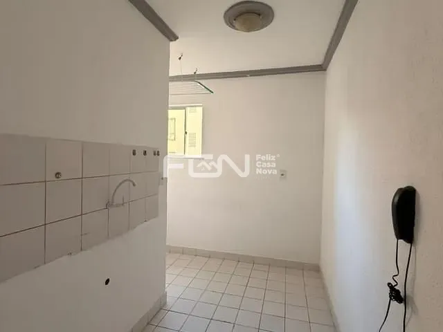 Apartamento 2 quartos e 1 banheiro, à venda, no bairro Ponto Certo em Camaçari