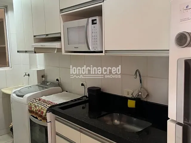 Apartamento 2 quartos e 1 banheiro, à venda, no bairro Chácara Manella em Cambé