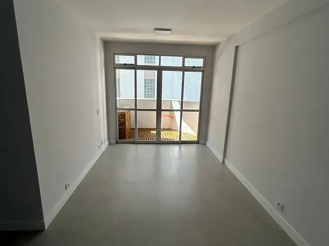 Apartamento com 115m² 3 quartos e 2 banheiros, à venda, no bairro Centro em Londrina