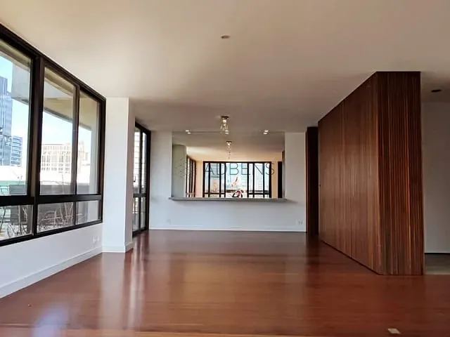 Apartamento 3 quartos e 2 banheiros, para alugar, no bairro Itaim Bibi em São Paulo