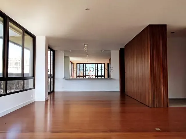 Apartamento 3 quartos e 2 banheiros, para alugar, no bairro Itaim Bibi em São Paulo