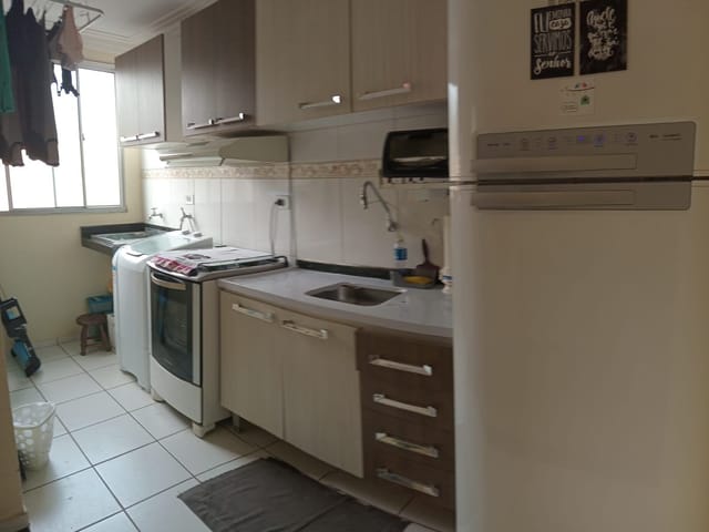 Apartamento 3 quartos e 1 banheiro, à venda, no bairro Vila Filipin em Londrina
