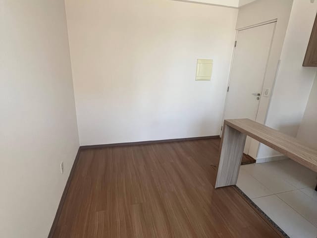 Apartamento 2 quartos e 1 banheiro, à venda, no bairro Jardim Jockey Club em Londrina