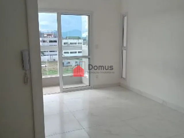 Apartamento 2 quartos e 1 banheiro, para alugar, no bairro Parque das Nações em Pindamonhangaba