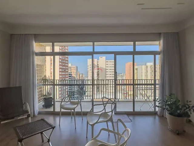 Apartamento com 216m² 3 quartos e 3 banheiros, à venda, no bairro Centro em Londrina