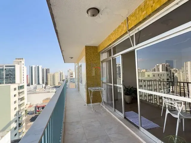 Apartamento com 216m² 3 quartos e 3 banheiros, à venda, no bairro Centro em Londrina