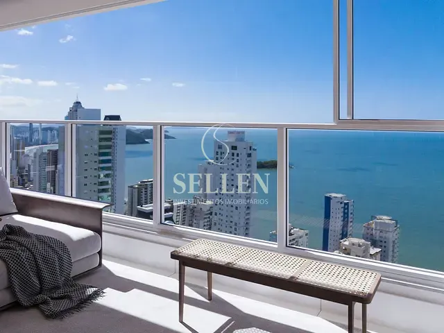 Apartamento com 272m² 4 quartos e 1 banheiro, à venda, no bairro Centro em Balneário Camboriú