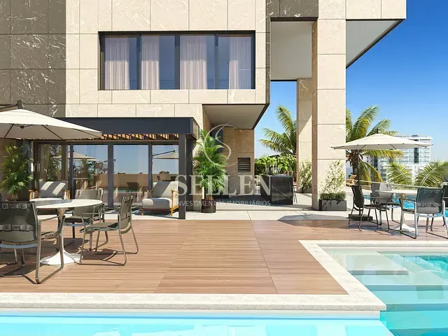Apartamento com 272m² 4 quartos e 1 banheiro, à venda, no bairro Centro em Balneário Camboriú