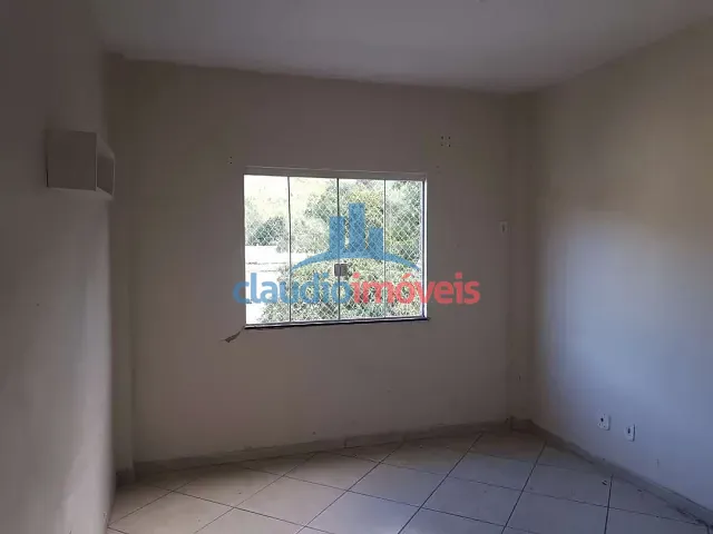 Apartamento 2 quartos e 1 banheiro, para alugar, no bairro Centro em Barra Mansa