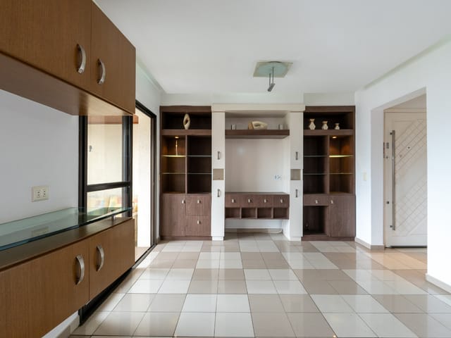 Apartamento com 130m² 4 quartos e 3 banheiros, à venda, no bairro Panamby em São Paulo