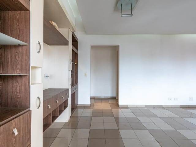 Apartamento com 130m² 4 quartos e 3 banheiros, à venda, no bairro Panamby em São Paulo