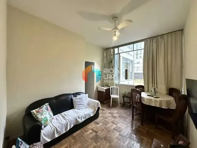 Apartamento com 82m² 3 quartos e 2 banheiros, à venda, no bairro Laranjeiras em Rio de Janeiro