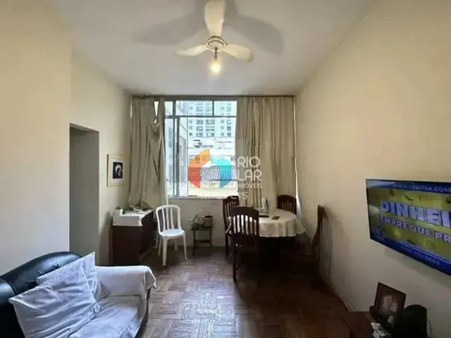 Apartamento com 82m² 3 quartos e 2 banheiros, à venda, no bairro Laranjeiras em Rio de Janeiro