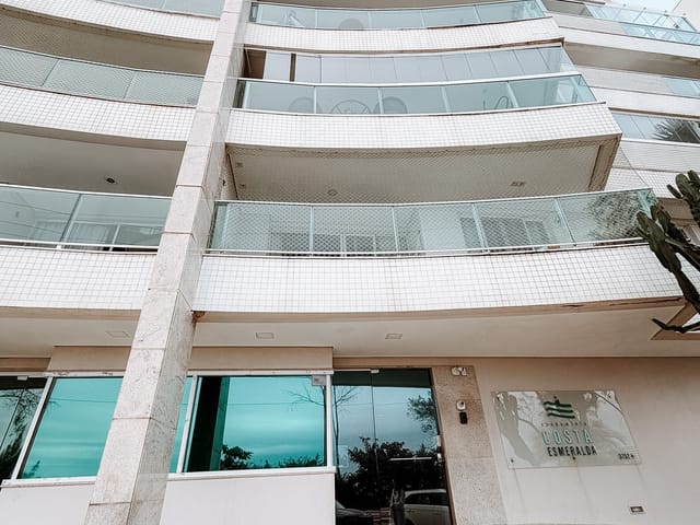 Apartamento 3 quartos e 3 banheiros, para alugar, no bairro Praia do Pecado em Macaé