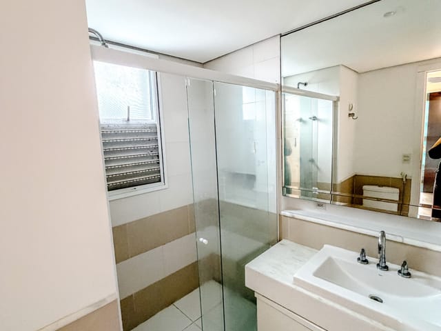 Apartamento 3 quartos e 3 banheiros, para alugar, no bairro Praia do Pecado em Macaé