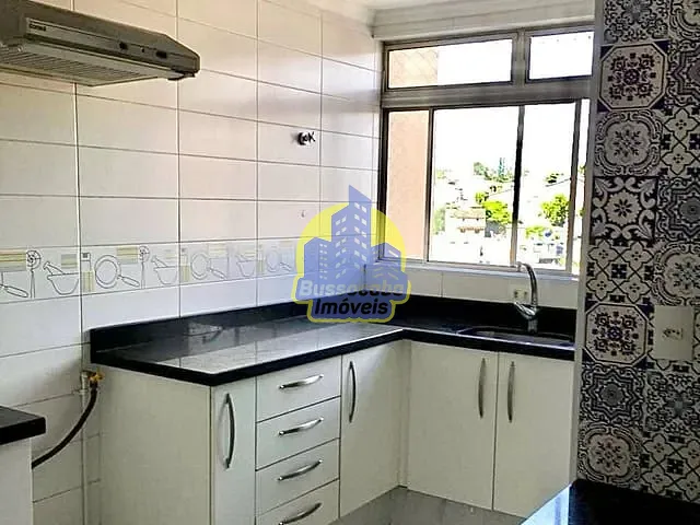 Apartamento com 65m² 2 quartos e 1 banheiro, à venda, no bairro Umuarama em Osasco