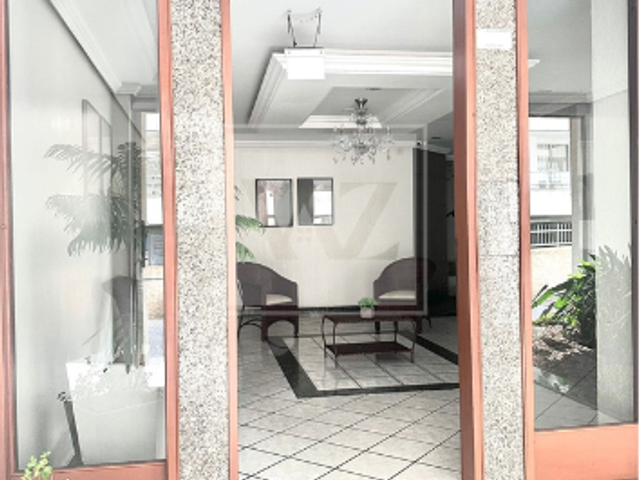 Apartamento com 204m² 3 quartos e 2 banheiros, à venda, no bairro Meia Praia em Itapema