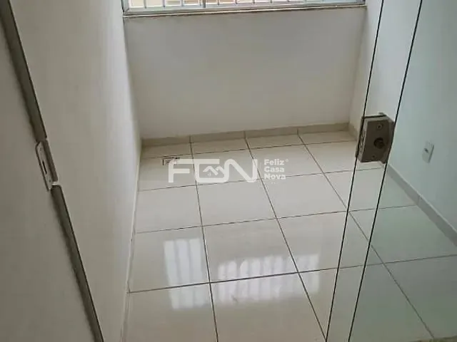 Apartamento 2 quartos e 2 banheiros, à venda, no bairro Pitangueiras em Lauro de Freitas