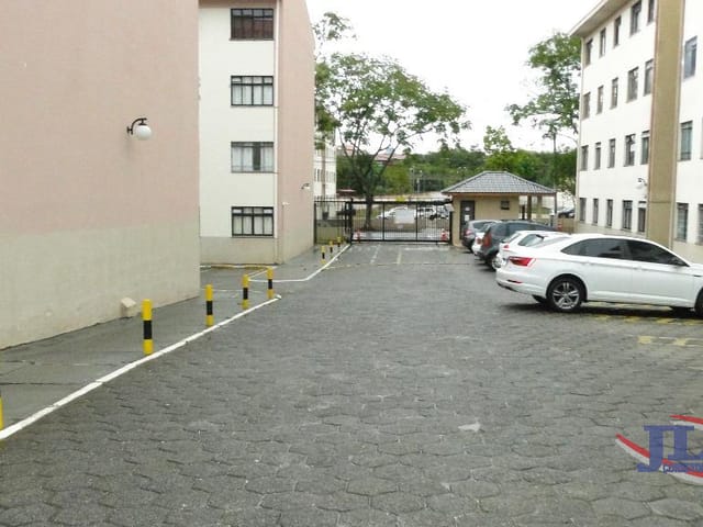 Apartamento 2 quartos e 1 banheiro, para alugar, no bairro Boa Vista em Curitiba