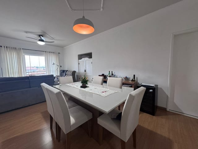 Apartamento 2 quartos e 2 banheiros, à venda, no bairro Parque São Benedito em Pindamonhangaba